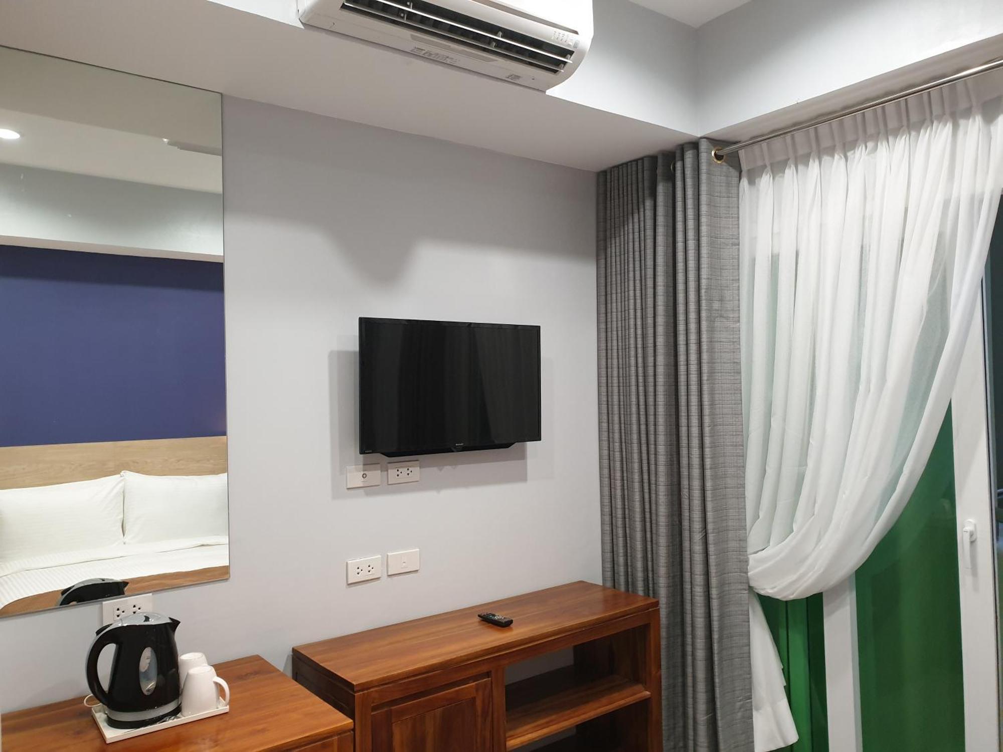Leez Makati Hotel Makati City