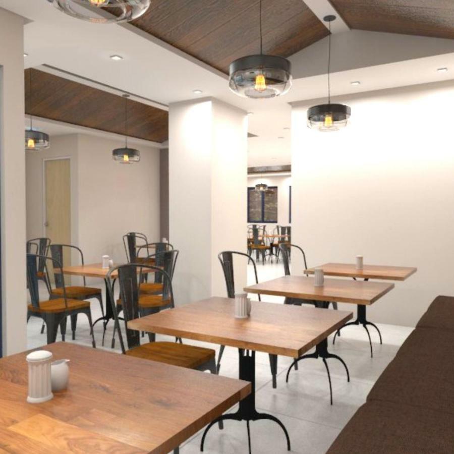 Leez Makati