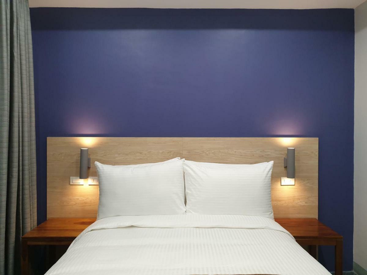 Leez Makati Hotel Makati City